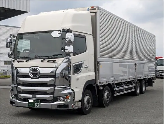 日野自動車「プロフィア」