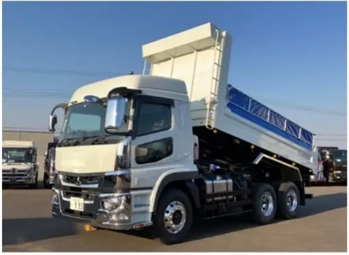 ダンプカー形状の10トントラック