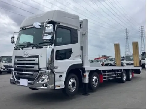 重機運搬車の10トントラック