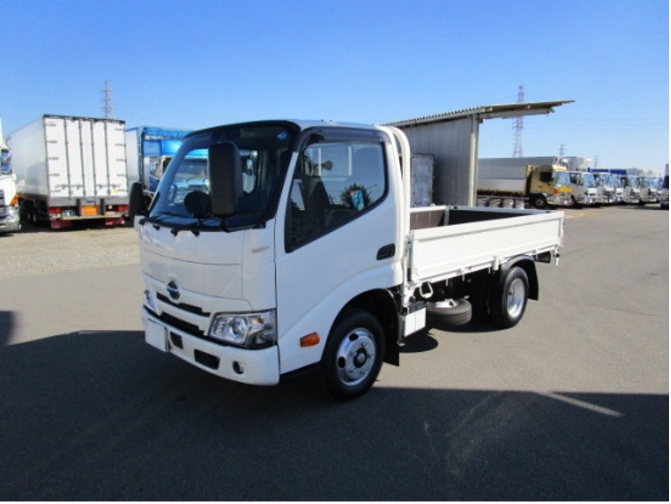 日野自動車「デュトロ」